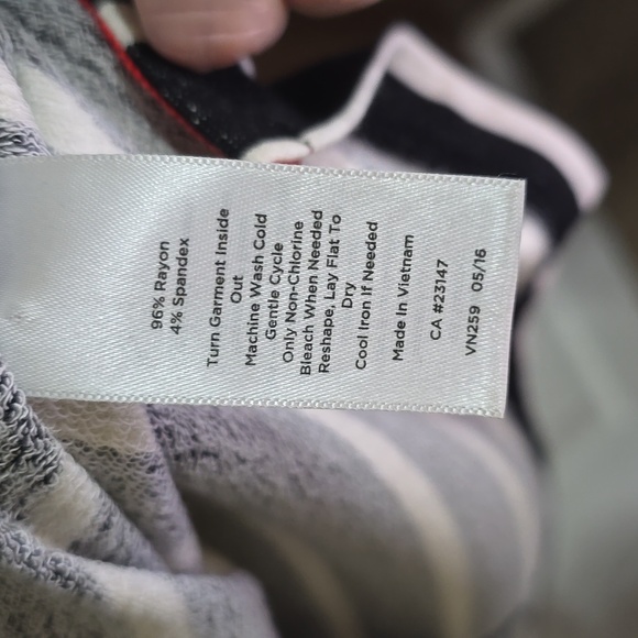 T by Talbots Casual B/W Striped shift dress with exposed red zipper - Picture 7 of 9